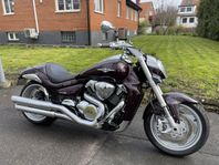 Suzuki Intruder M1800R2 125 Hk • 1107 mil • Vance & Hines