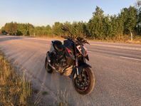 KTM 1290 Superduke R