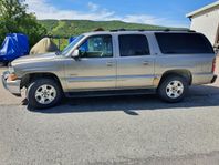 Chevrolet Suburban 1500 5.3 V8 4WD Hydra-Matic