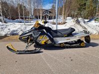 Ski-Doo 1000sdi  Endast 206 mil