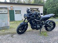 Yamaha MT-09 Black Tech