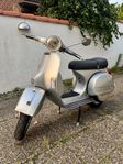 Vespa P200e