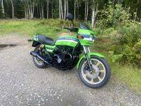 Kawasaki Z1100R replica