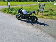 Kawasaki Z900 2021 1800 mil