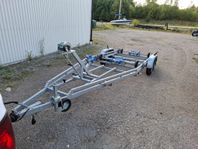 Tiki båttrailer 2600