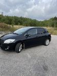 Toyota Auris 5-dörrar 1.6 Valvematic Plus Euro 5