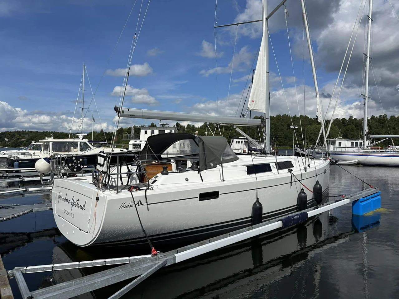 Hanse 385, 2017 - Perfekt Segelbåt till Salu!* image