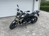 BMW R1250R -22