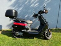 Niu NGT elektrisk MC scooter 85 km/h