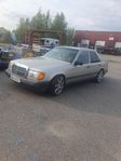 Mercedes-Benz E 200 Manull