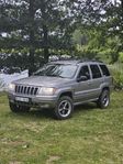 Jeep Grand Cherokee A-Traktor