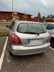 Nissan Almera 5-dörrar 1.5 Euro 4