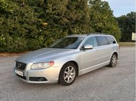 Volvo V70 1.6D DRIVe Momentum/Navi/Helskin