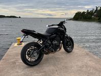 Yamaha Mt07 - Akrapovič - Lågmilare