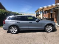 Volvo V60 Cross Country B4 AWD Geartronic Momentum Euro 6