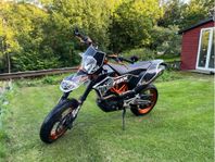 KTM 690 SMC-R 