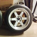 Japan Racing JR12 17x8 Hyper Silver 5x114.3 ET35