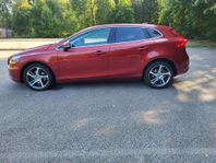 Volvo V40 T2 Momentum Bör ses!