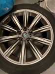 BMW G30 18 tum fälgar med däck 