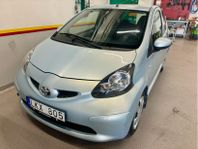 Toyota Aygo 3-dörrar 1.0 VVT-i Euro 4 lågmil nybesiktigad 