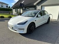 Tesla Model 3 Performance - Låga mil - Fabriksgaranti