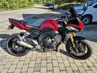 Yamaha FZ1-SA Fazer ABS med mycket extrautrustning/tillbehör