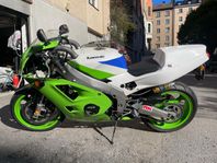 Kawasaki ZXR 400