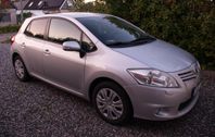 Toyota Auris 5-dörrar 1.6 Valvematic Plus Euro 5