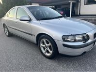 Volvo S60 2.4 Euro 4 Nybesiktigad 