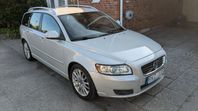 Volvo V50 D2, 2011, Dragrok – Pålitlig familjebil i bra