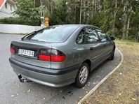 Renault Laguna 2.0 - ovanligt fint  skick