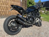 Ducati Monster 1200R Låga mil