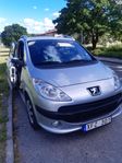 Peugeot 1007 1.4 Euro 4  OBS: Defekt