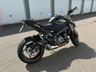 Suzuki GSXS 1000 nyskick