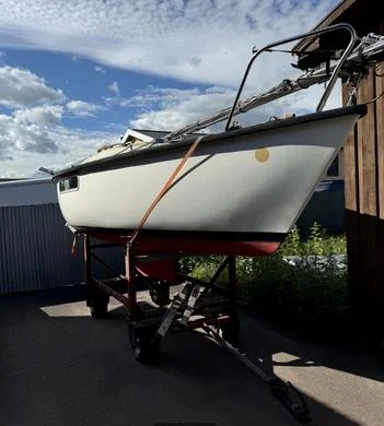 Segelbåt med bätsläp, släp trailer image