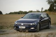 Volkswagen Passat Executive 4M 190hk R-Line Värm Kamera Drag