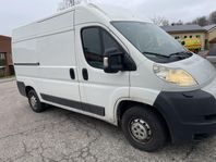 Peugeot Boxer Van 335 2.2 HDi