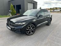 Volkswagen Touareg V6 TDI 4Motion R-Line Black SE spec  