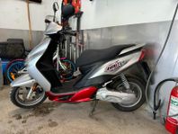 Yamaha Jog-R Klass 1 moped