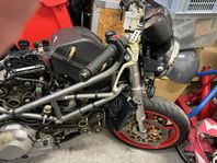 Ducati Monster S4 Renoveringsobjekt