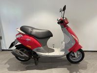 Piaggio ZIP 4-takt - endast 295 mil!