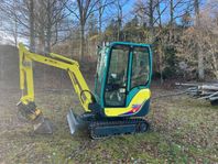 Yanmar SV17 med rototilt uthyres