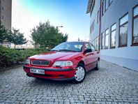 Volvo S40 1.6 manuell lågmil