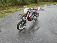 Aprilia SXV 550