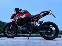 KTM DUKE 125 toppskick