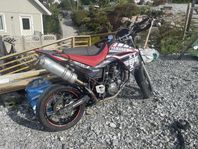 Yamaha XT660X