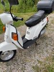 Suzuki cs125 scooter 