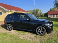 BMW X5 45e B&W Nybilsgaranti, Leasebar, Sky lounge, M-paket