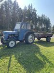 Fordson Dexta -64 inkl. winsch och skogsvagn