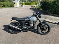 Moto Guzzi V7 Stone (café racer)